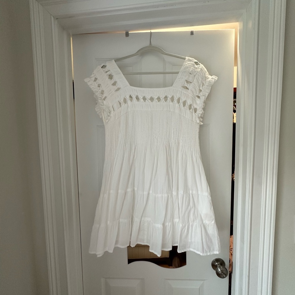 Elegant White Women's Mini Dress